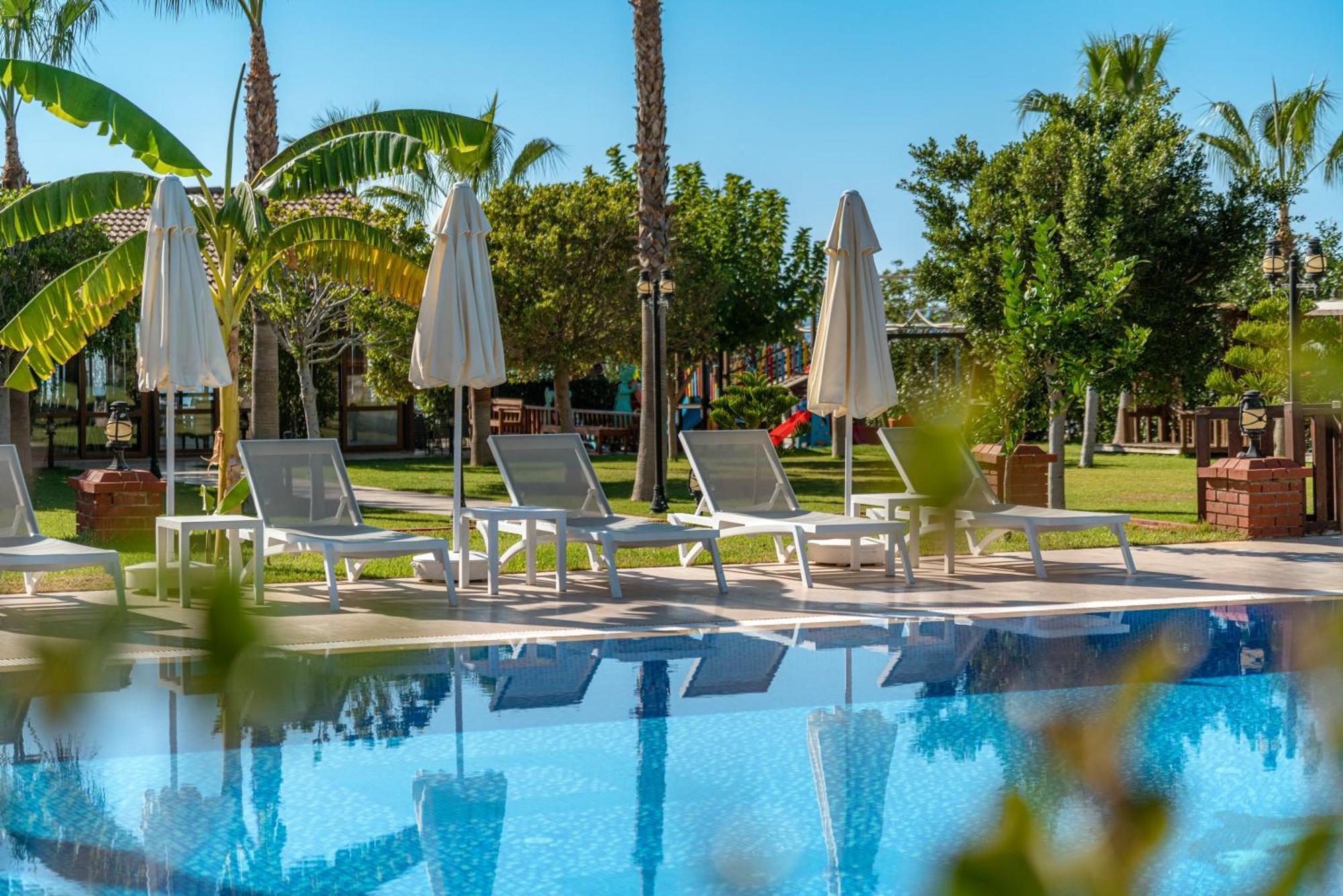 Sedir Park - Beach Bungalow Kargıcak Eksteriør billede