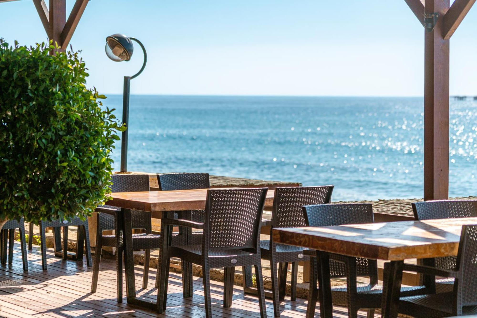 Sedir Park - Beach Bungalow Kargıcak Eksteriør billede