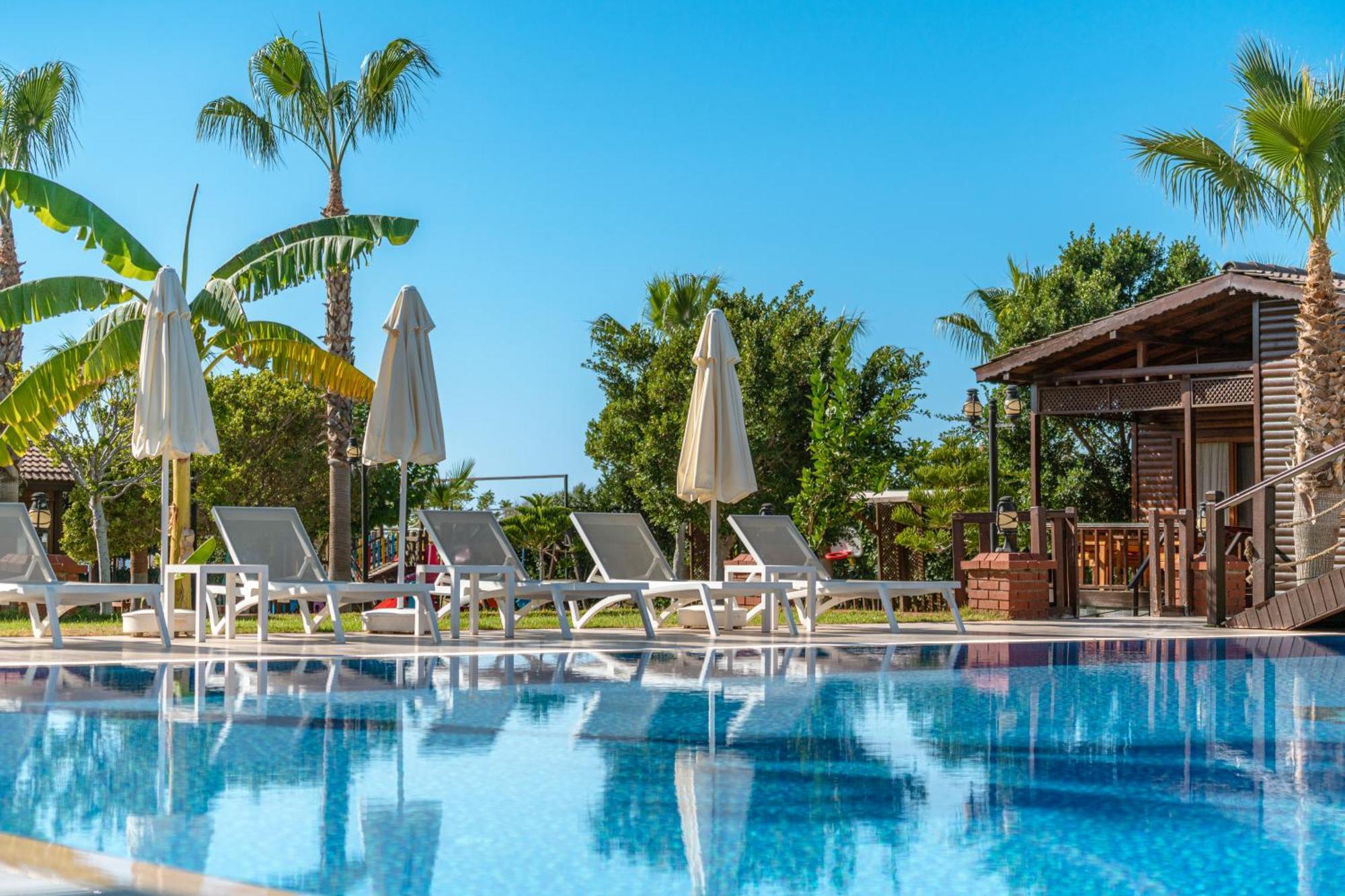Sedir Park - Beach Bungalow Kargıcak Eksteriør billede