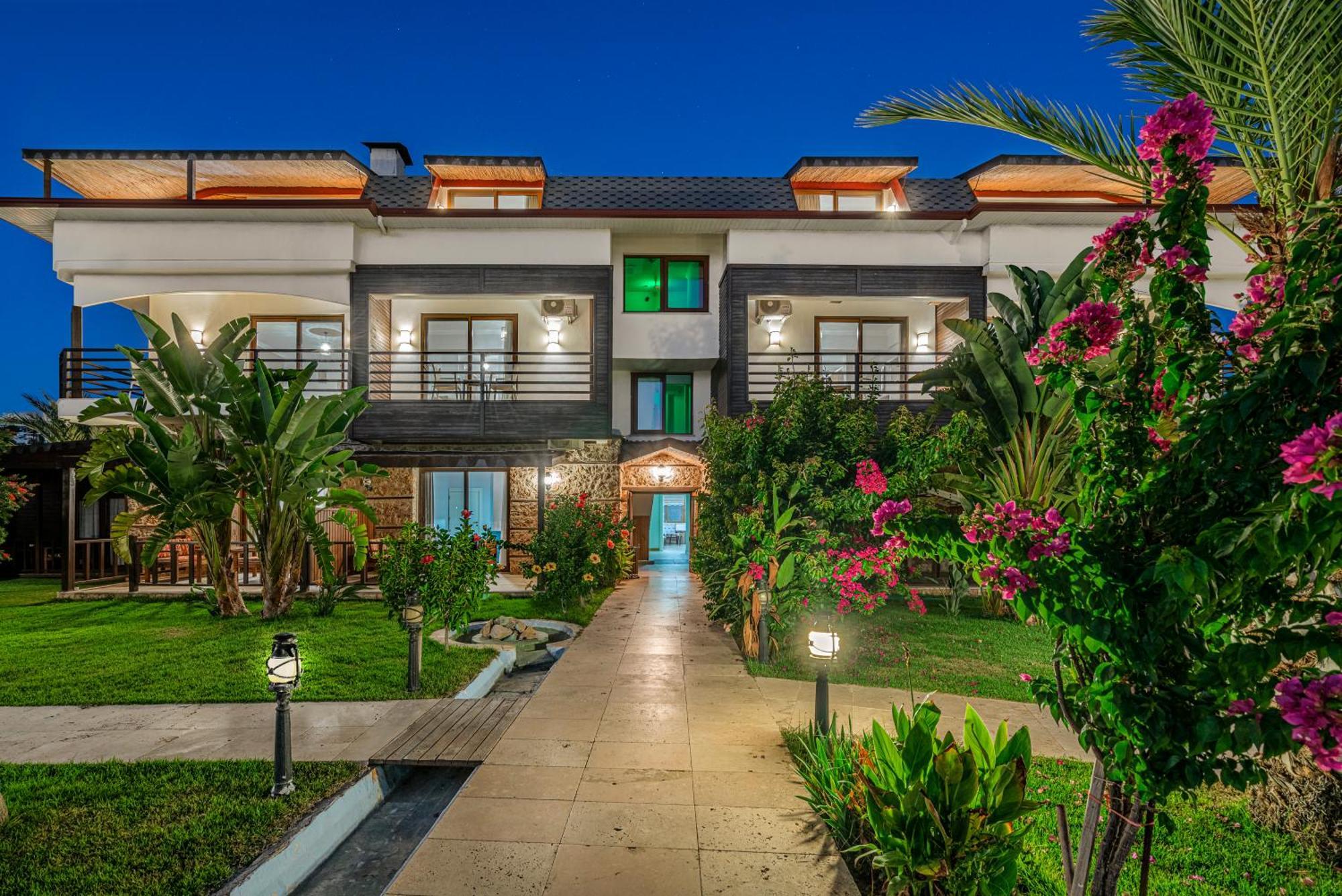 Sedir Park - Beach Bungalow Kargıcak Eksteriør billede