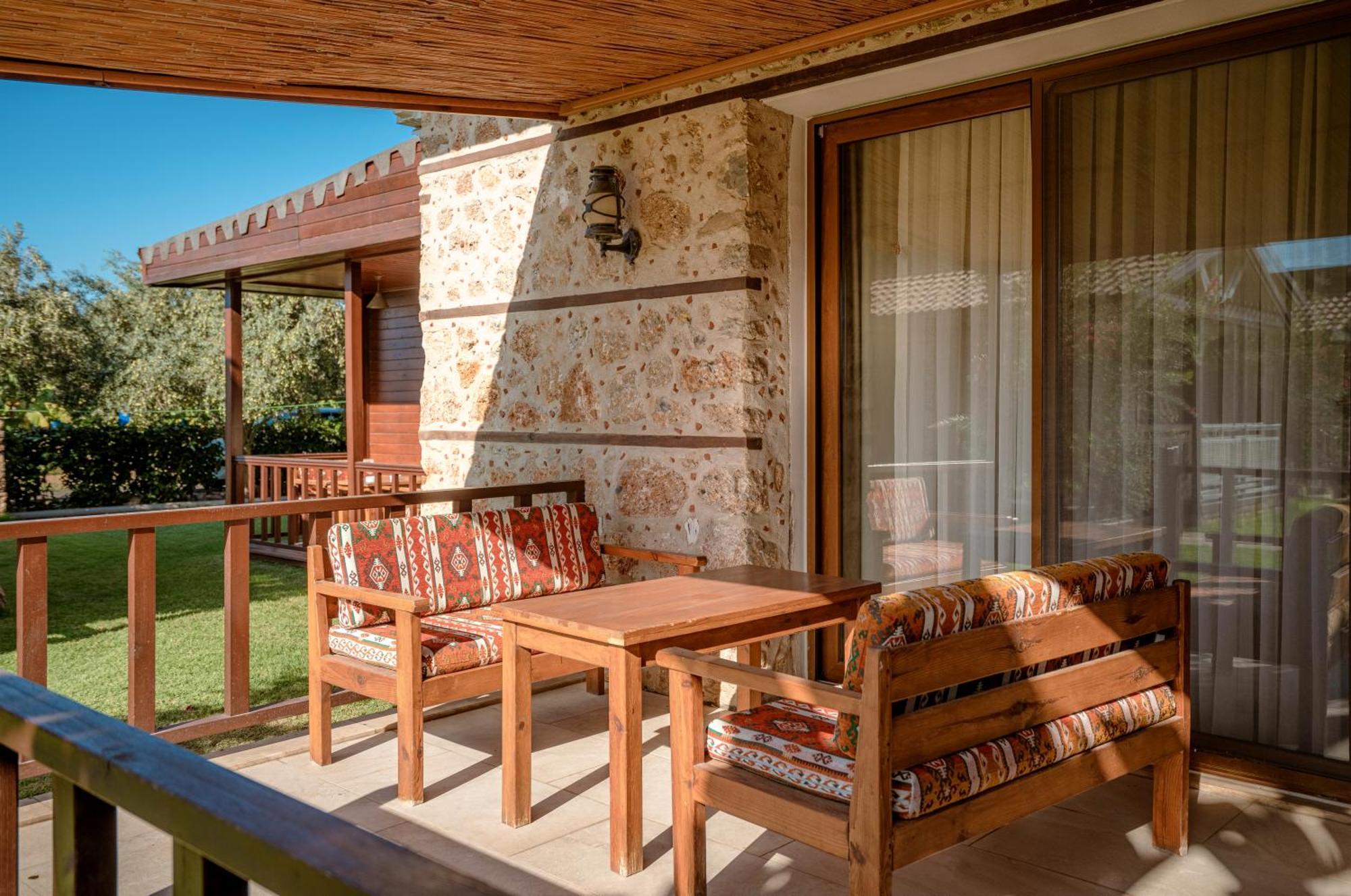 Sedir Park - Beach Bungalow Kargıcak Eksteriør billede