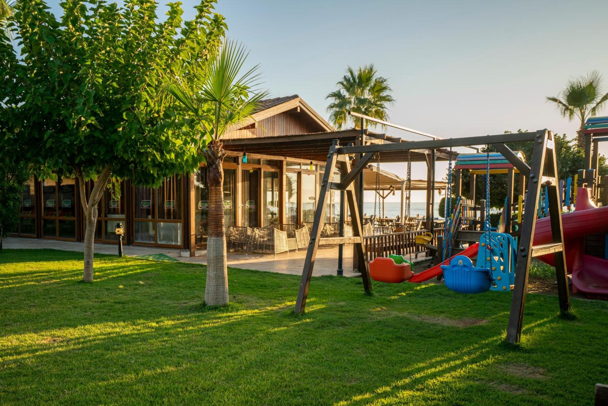 Sedir Park - Beach Bungalow Kargıcak Eksteriør billede